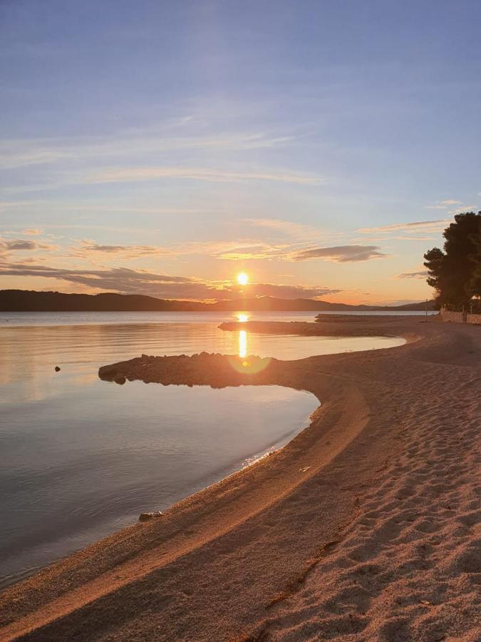 Studio Apartman Violeta II - 50M From The Beach Trogir Zewnętrze zdjęcie