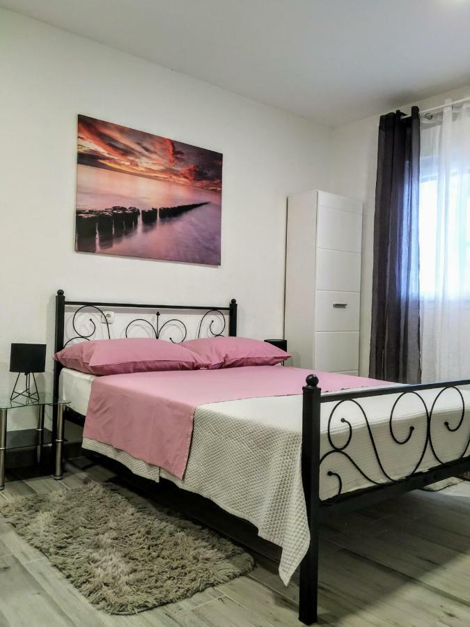 Studio Apartman Violeta II - 50M From The Beach Trogir Zewnętrze zdjęcie