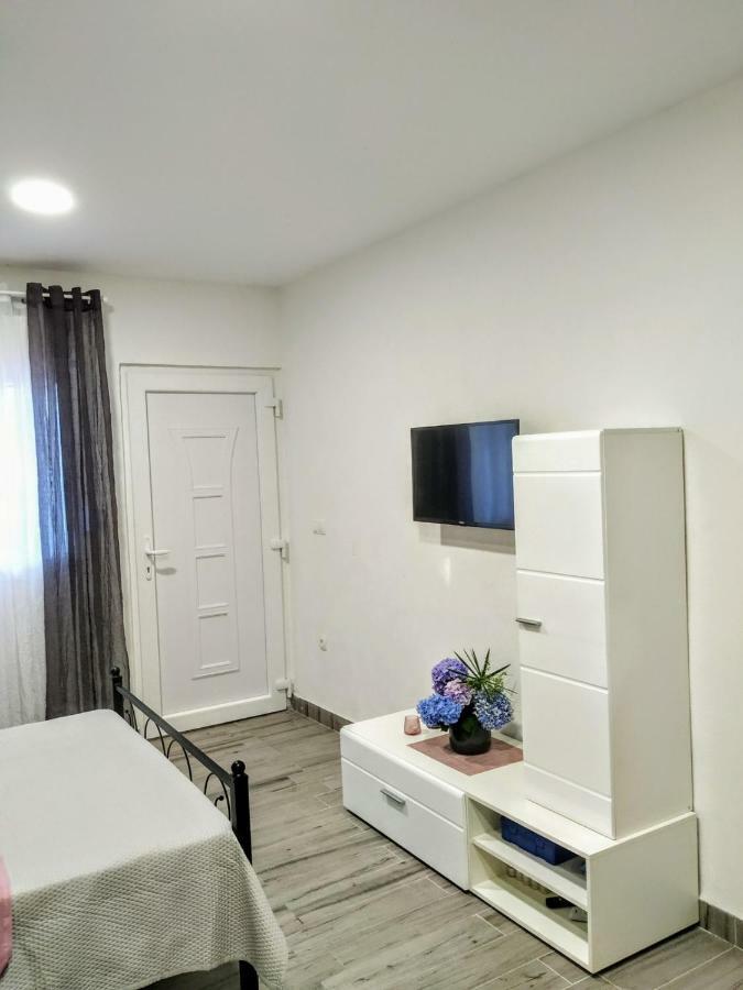Studio Apartman Violeta II - 50M From The Beach Trogir Zewnętrze zdjęcie